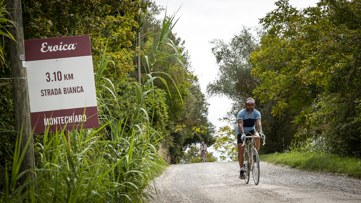 L’Eroica 2024: i 5 percorsi (con una novità)