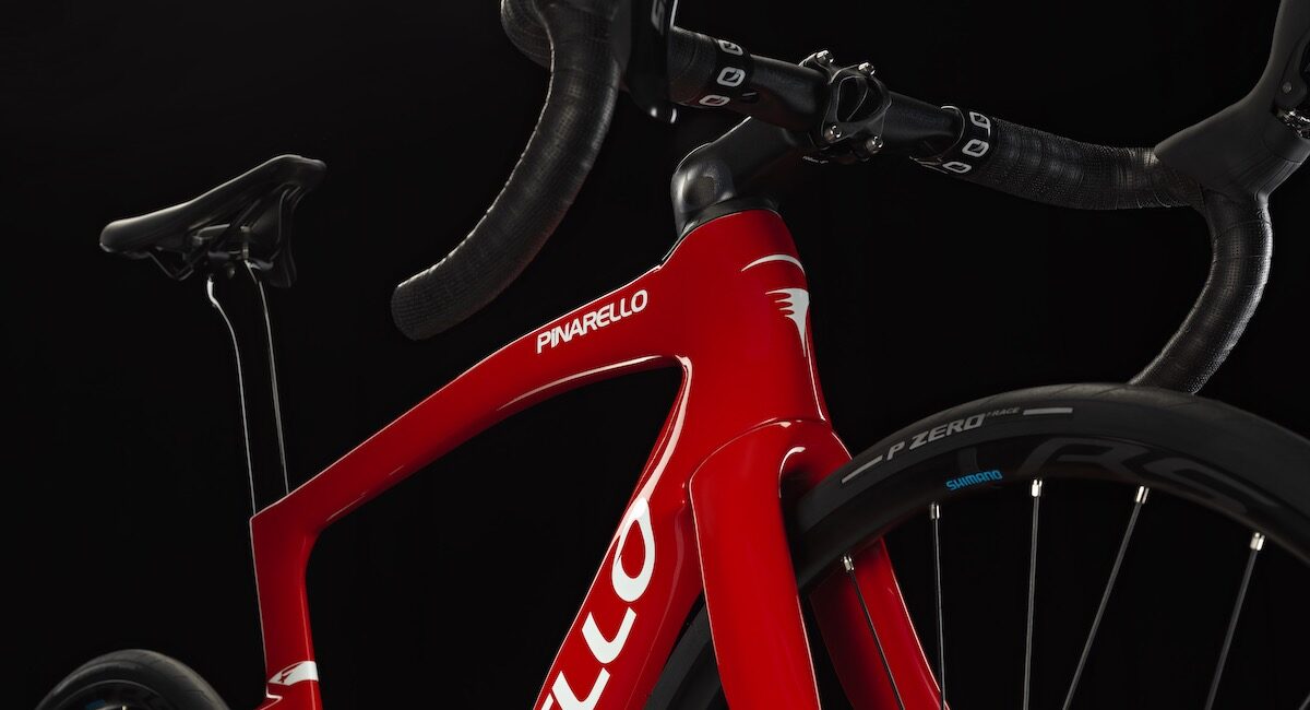 Gamma Pinarello F 2025: arriva la nuova F1, aumentano le opzioni colore