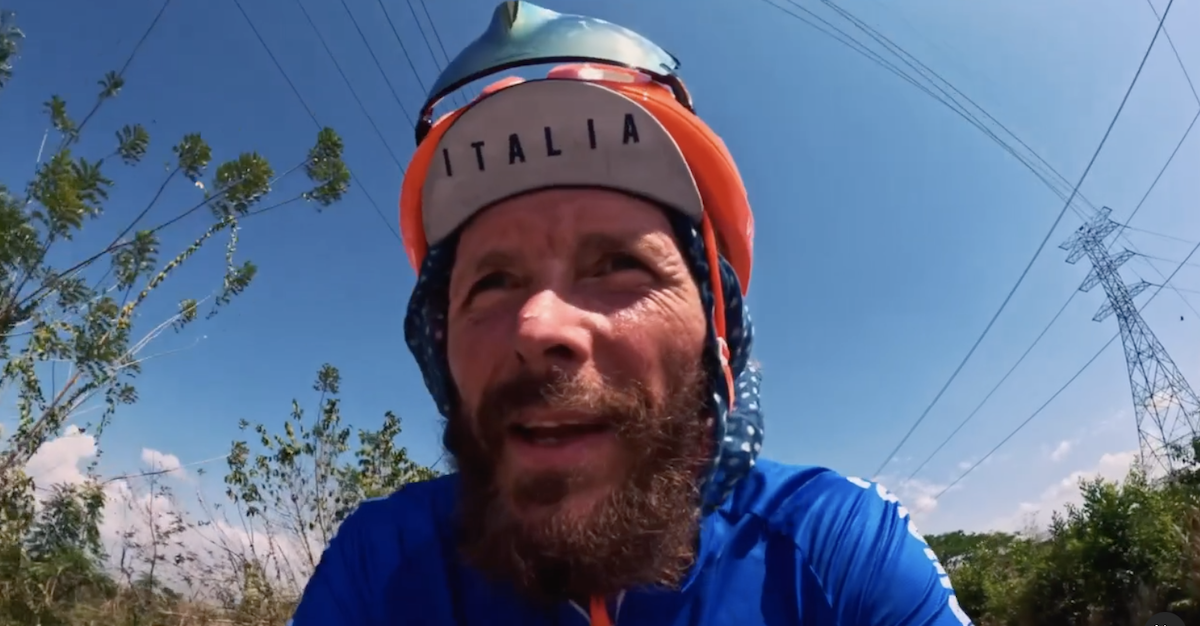 Jovanotti farà un concerto per soli ciclisti. I posti disponibili sono 5.000