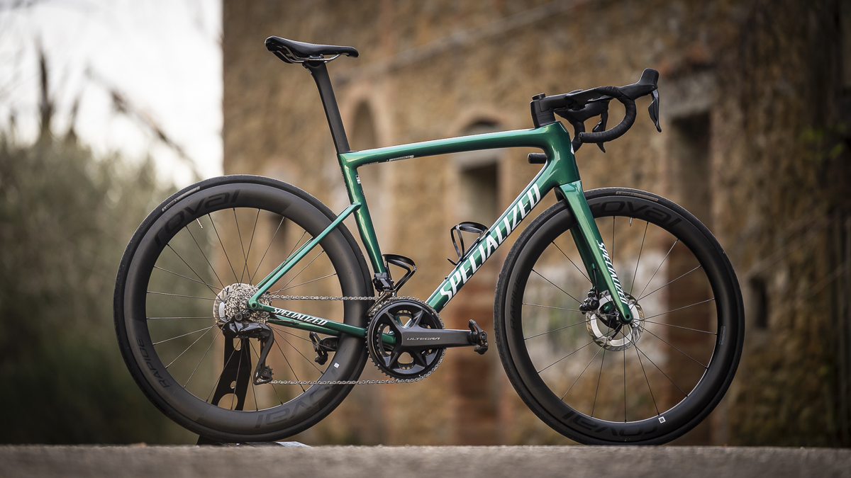 TEST - Specialized Tarmac SL8 Pro: prova su strada e differenze con la S-Works